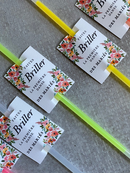 Bâtonnets lumineux + Étiquettes fleurs chic pastels pour ouverture de bal - première danse mariage