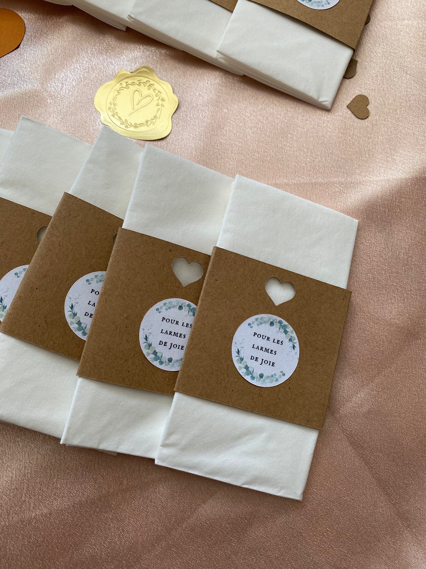 Pochettes et stickers "Larmes de joie" + Mouchoirs