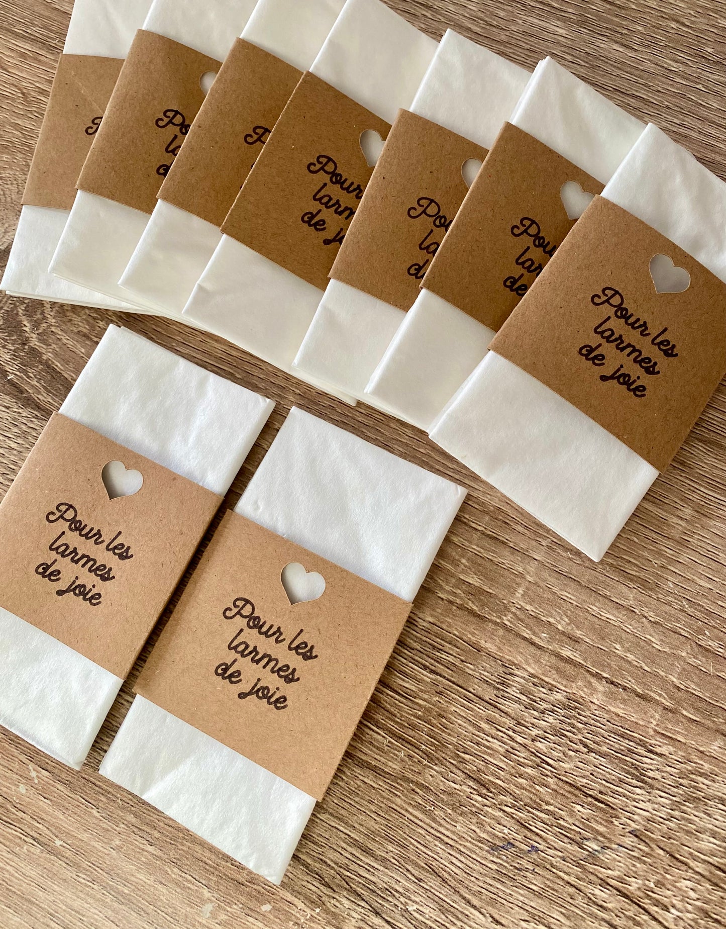 Mouchoirs « Larme de joie » écriture manuscrite