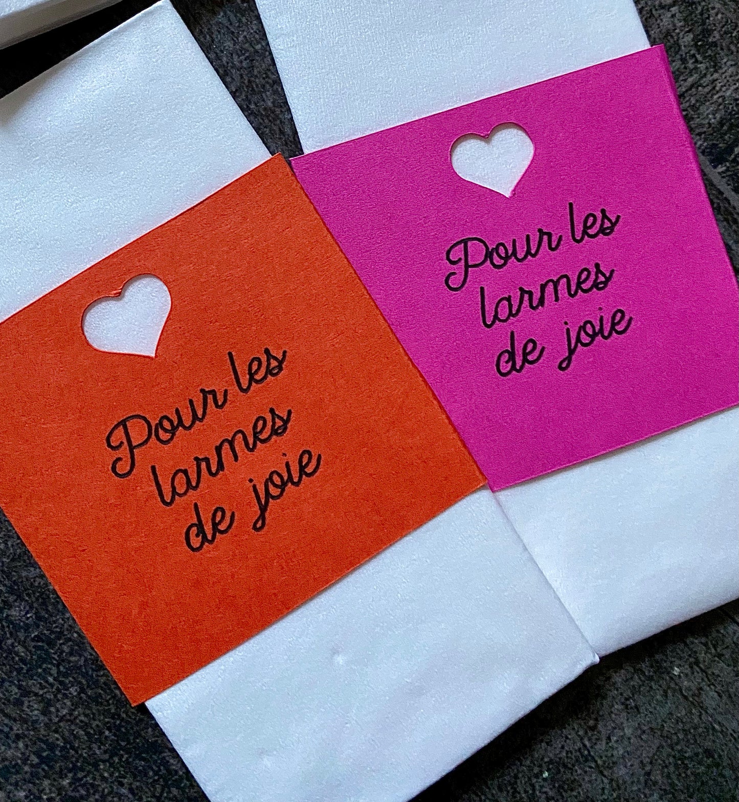 Pochettes Orange & Fuschia + Mouchoirs « Larme de joie »
