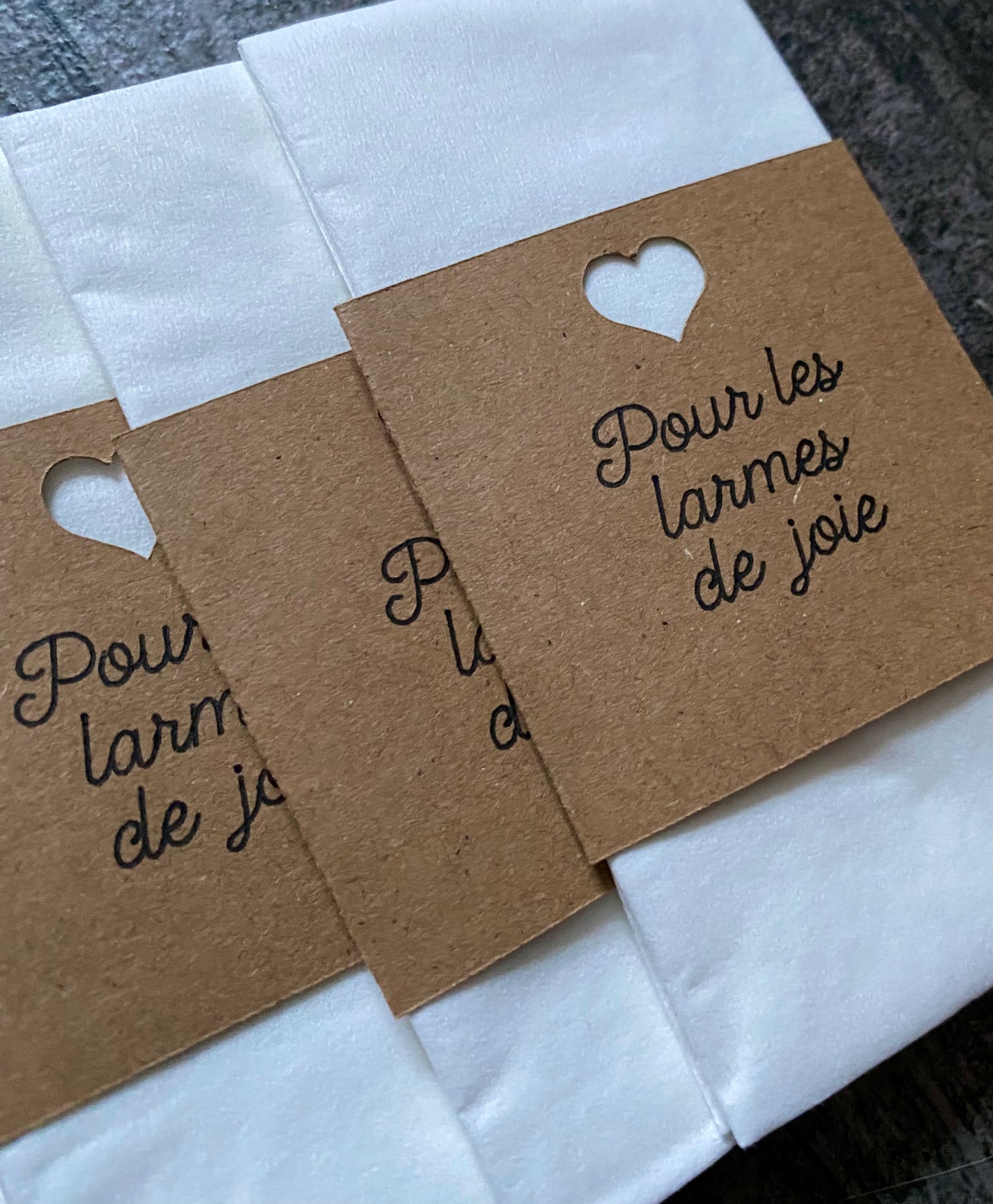 Pochettes kraft + Mouchoirs « Larme de joie »