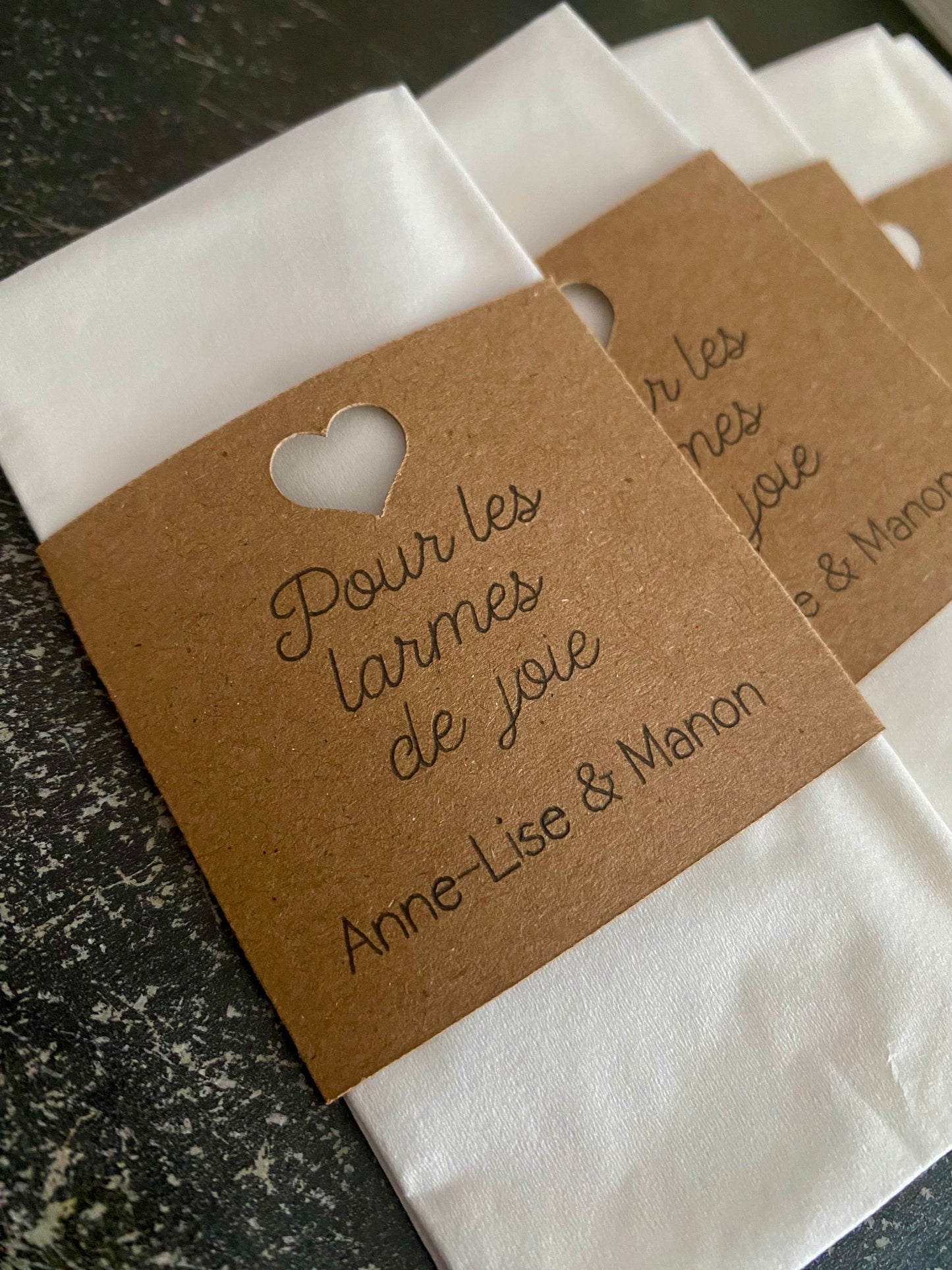 Pochettes kraft + Mouchoirs « Larme de joie »